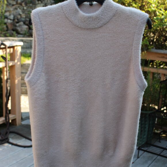 Rachel Zoe Women Ivory Sleeveless Vest Sweater SZ M Casual Soft Pullover - Picture 1 of 5